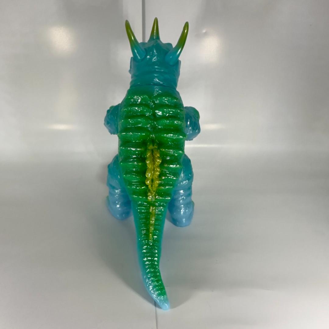 ヤモマーク ネロンガ ソフビ フィギュア 水色成型 ウルトラマン - メルカリ