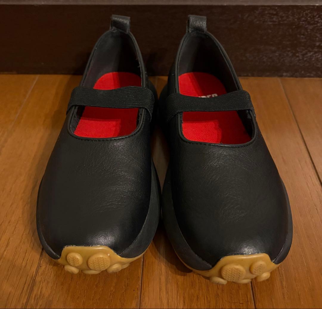 週末セール！ 新作 CAMPER カンペール 黒 シューズ ペタローズアセンズ