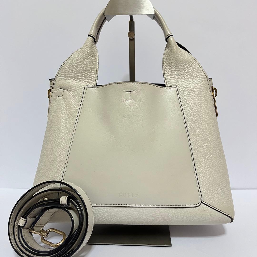 人気✨フルラ ジルダ 2way ショルダーバッグ レザー 現行ロゴ ホワイト