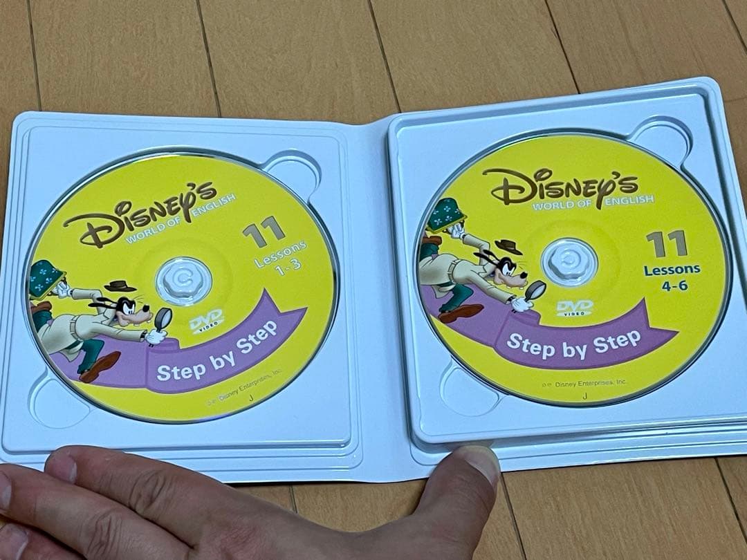 DWE ディズニー英語システム DVD 2枚組 Step by Stap【11】 - メルカリ