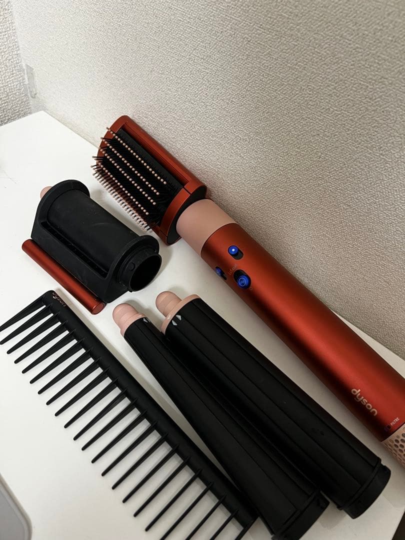 Dyson Airwrap正規品｜使用1年｜美品｜付属品完備 - メルカリ
