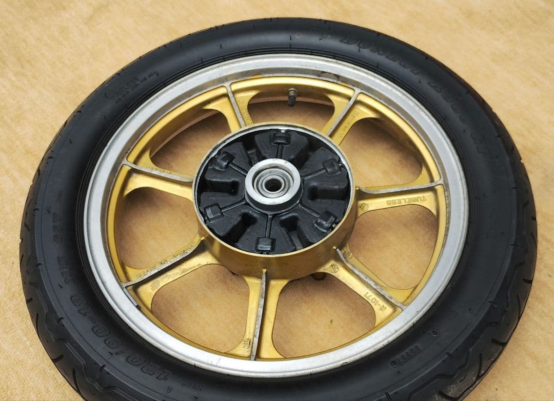 早い者勝ち！カワサキ Z1100GP Z1000R リアホイール 2.5J