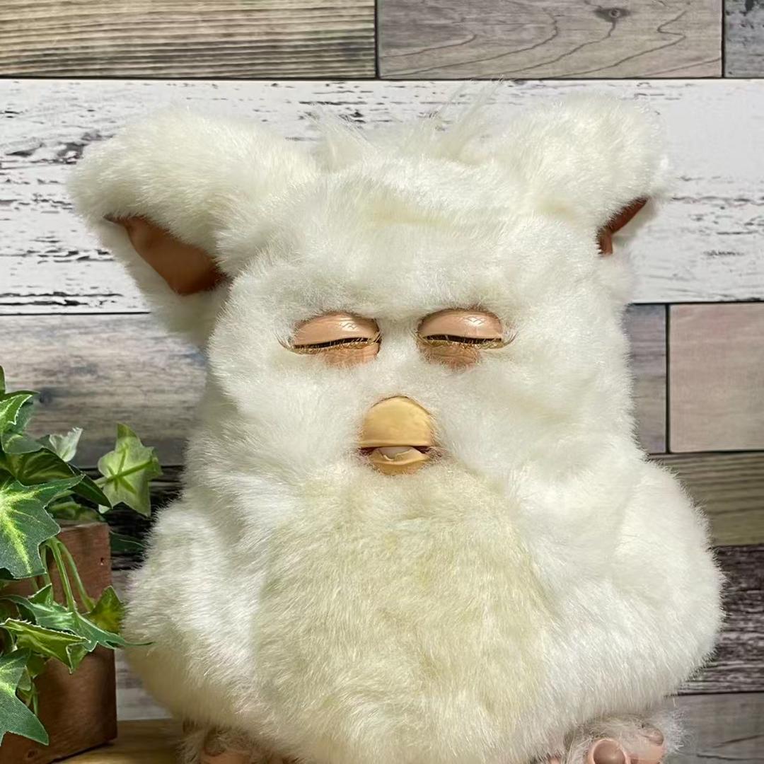 ファービー2 シュガースノー 緑目 英語版 furby furby2 #7 - メルカリ