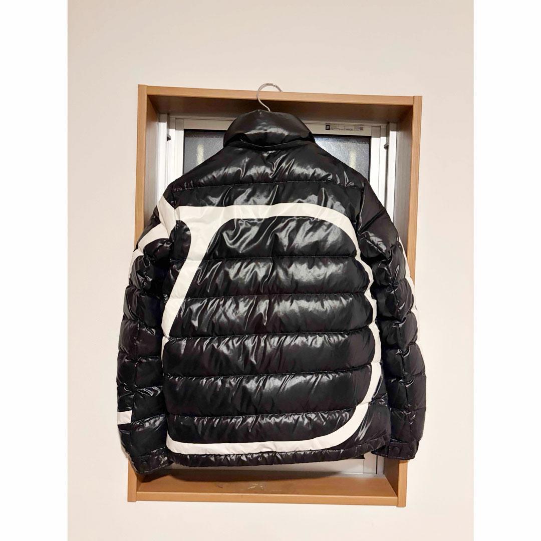 VALENTINO ダウンジャケット ビッグVロゴ フードなし 正規品 - メルカリ