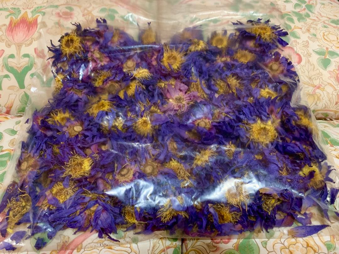 ブルーロータス ドライフラワー 100%有機栽培140g - メルカリ