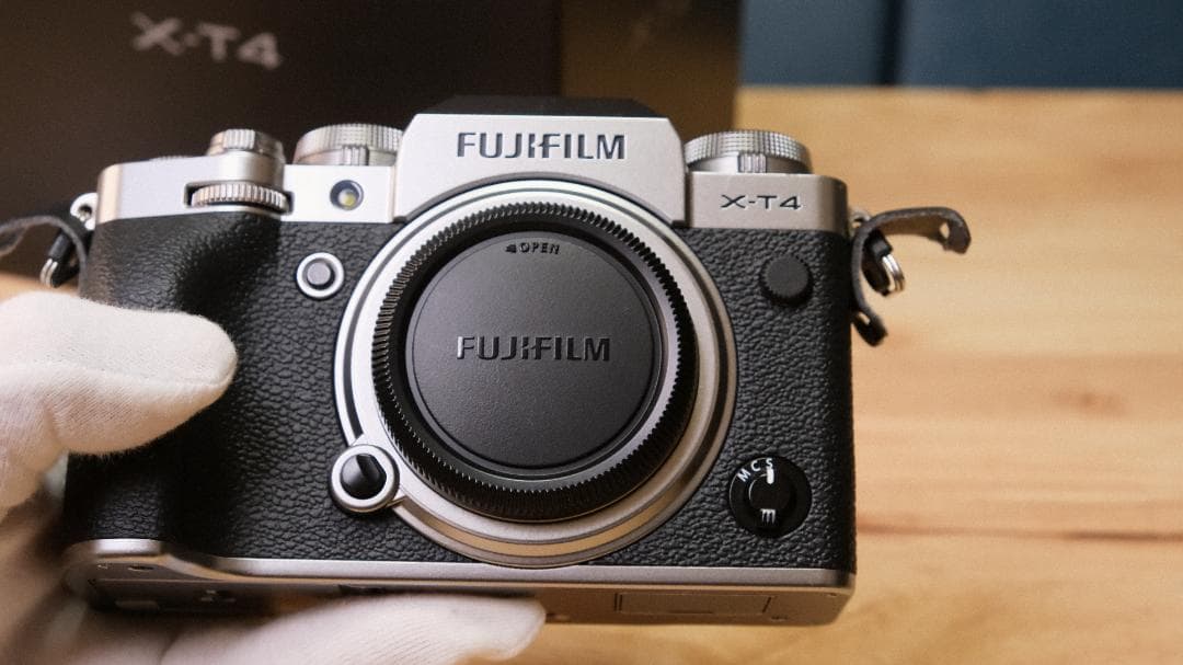 修理点検済】FUJIFILM (フジフイルム) X-T4 ボディ シルバー - メルカリ