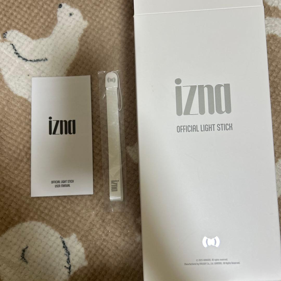 IZNA ペンライト トレカ抜き izna ペンラ イズナ - メルカリ