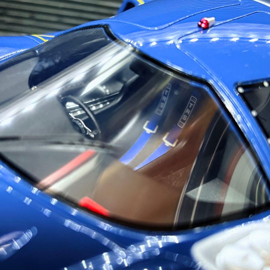 ショーケース付属 1/18 Spark ローラT70 Mk.3B GT 1969 - メルカリ