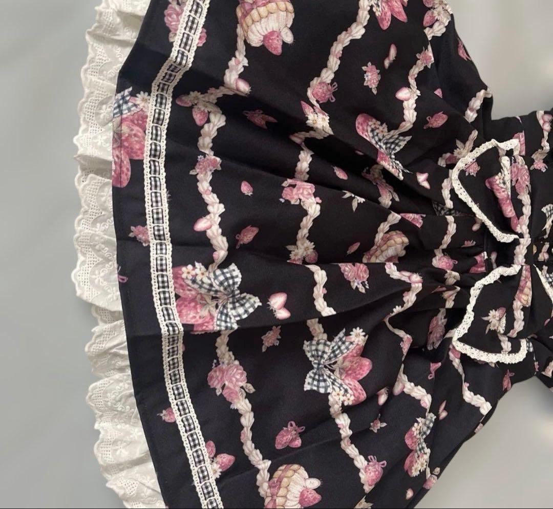 リズリサ LIZLISA Creamy Berry柄ワンピース ブラック M - メルカリ