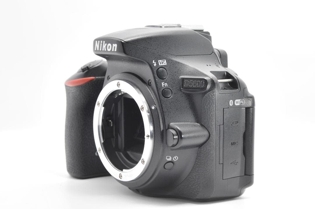 ✨すぐ使える✨Wi-Fi搭載❤️人気機種 Nikon D5600 スマホ転送 - メルカリ