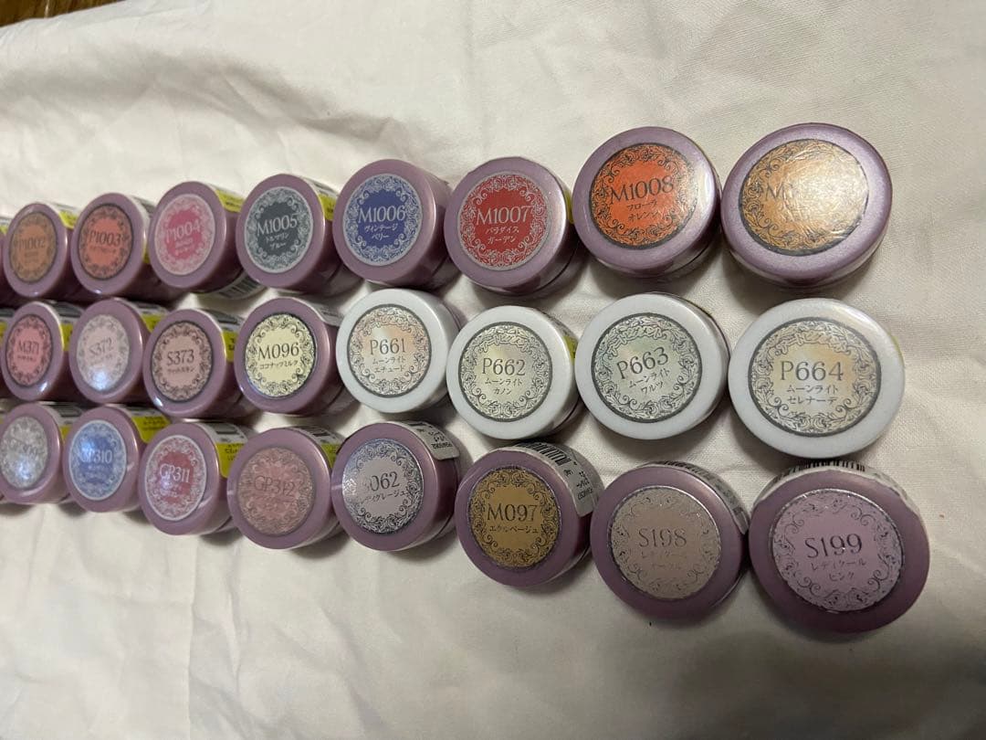 にこちゃん⭐︎引越しSALE中