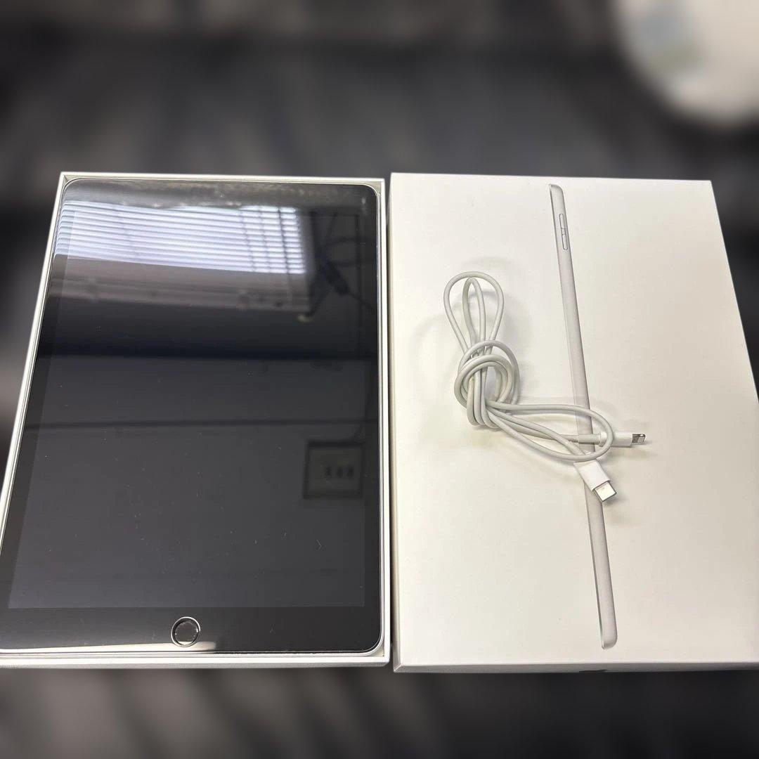 iPad 第9世代 64gb シルバー - メルカリ
