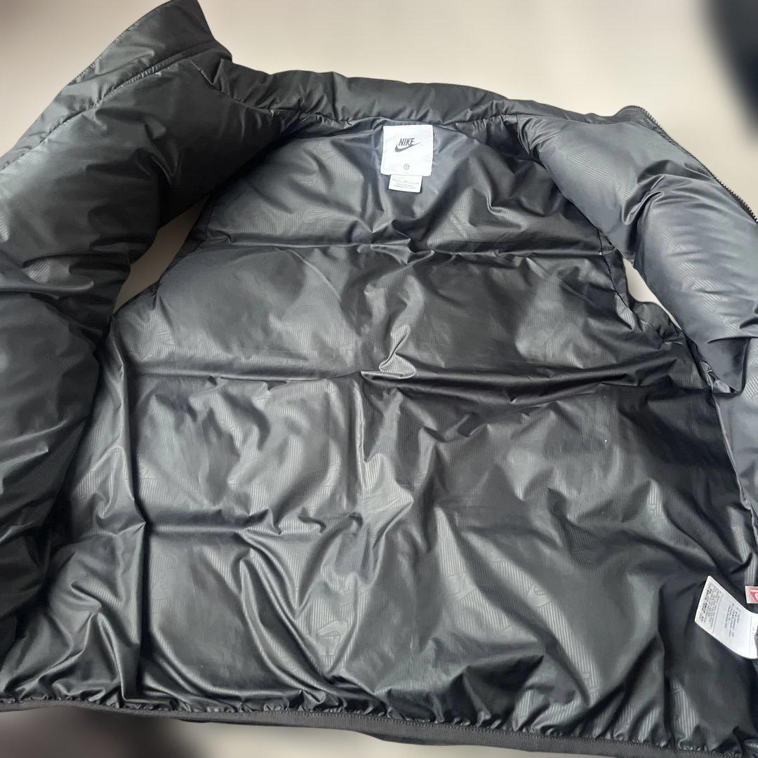 2月28迄値下げ Nike ブラック ダウンベスト XL - メルカリ