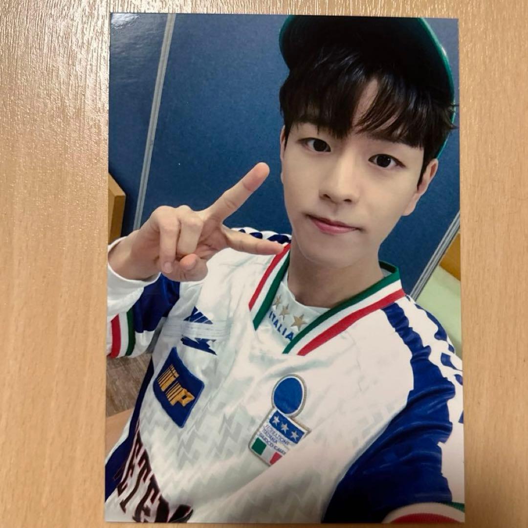 スキズ My Pace サノク(180811) 生写真 スンミン スキズ サノク My Pace(180811) 生写真 ヒョンジン