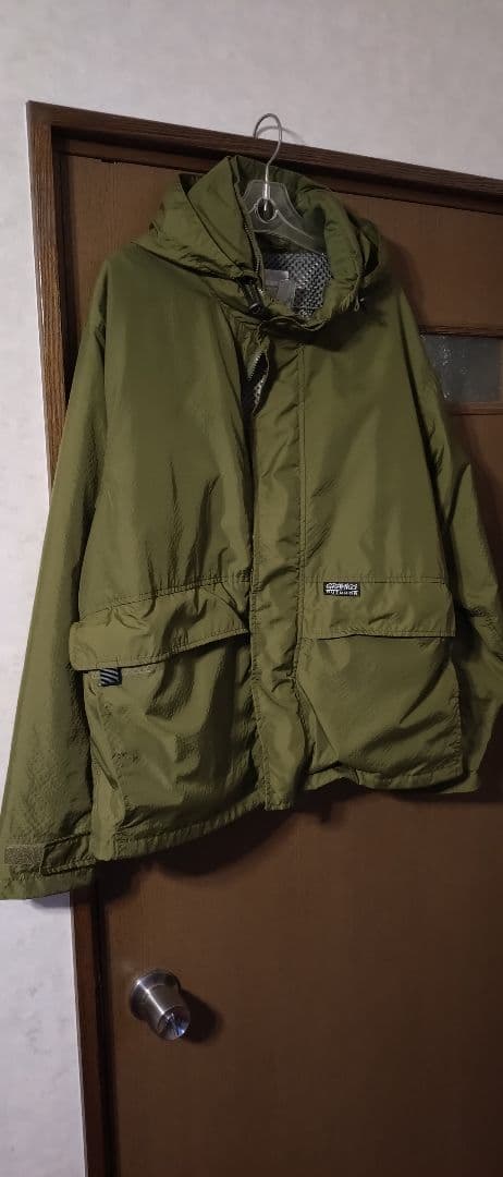 Gramicci　ユーティリティフィールドジャケット　M　グリーン GRAMICCI Utility Field Jacket - Army Green | TheRoom