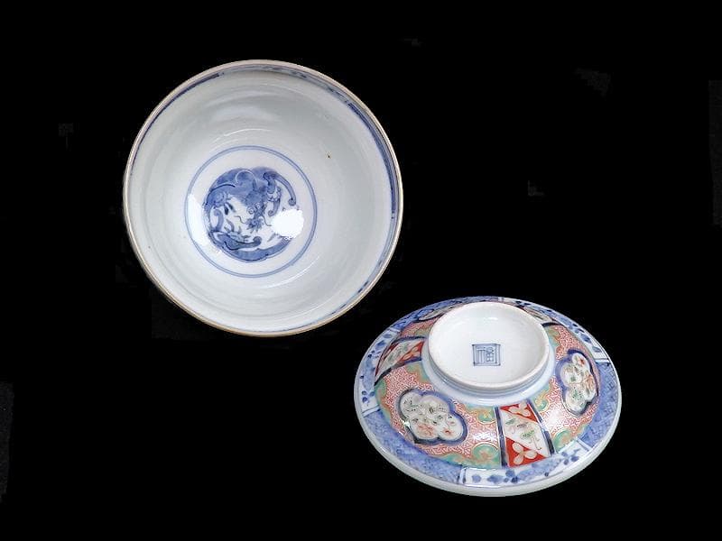 大聖寺伊万里 牡丹に毘沙門亀甲の図 大振蓋茶碗 大振蓋向