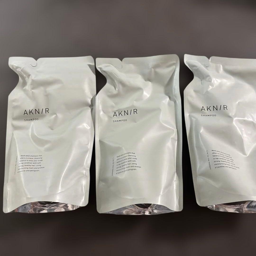 アクニー AKN/R 【詰替用】薬用ヘアシャンプー 300ml 3個 Amazon | 【詰め替え用】AKNIR アクニー 公式 薬用 ヘア シャンプー