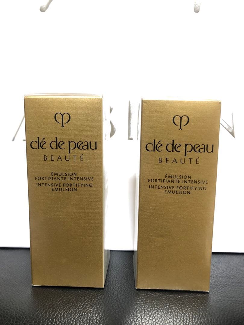 クレドポーボーテ　エマルジョンアンタンシヴn レフィル　2本 エマルションアンタンシヴ（ニュイ） - 乳液（夜用） - スキンケア