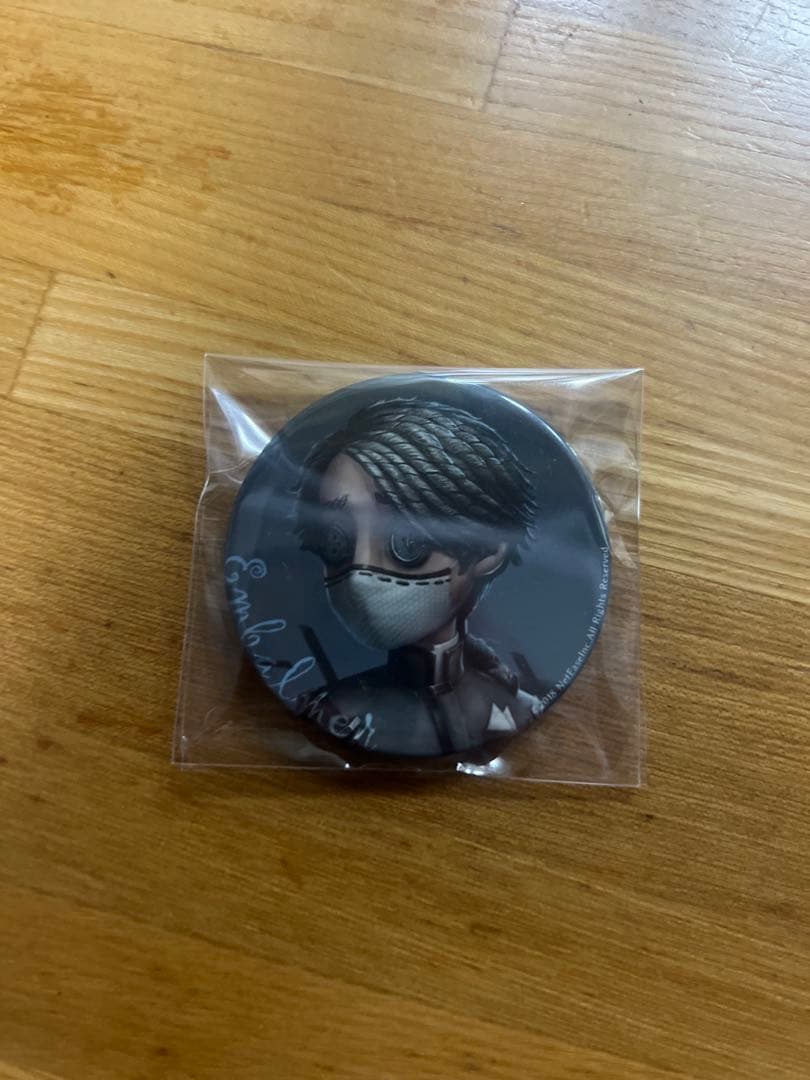 第五人格 ミュージアム 設定画 缶バッジ 納棺師 - メルカリ