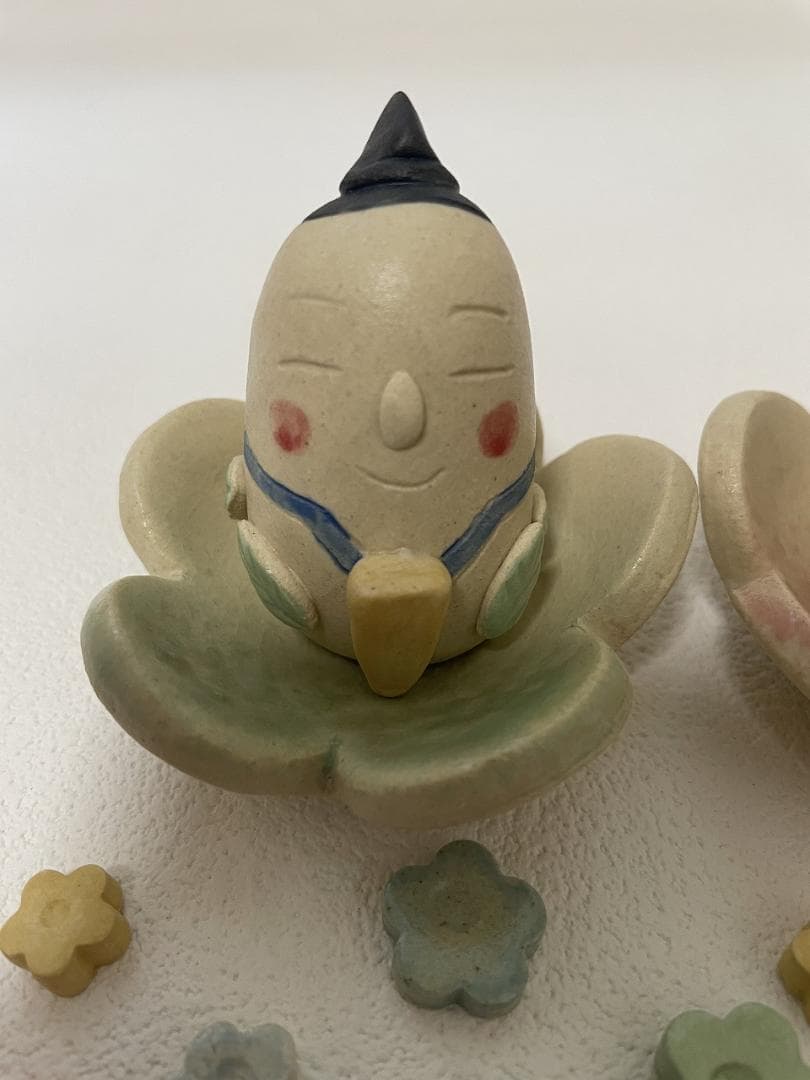 岡崎順子さん 雛人形 陶器 お雛様 おはじき付 - メルカリ