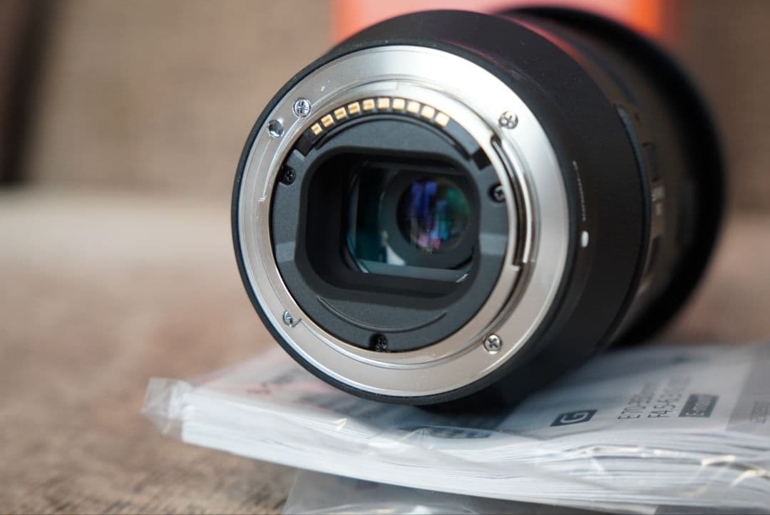 SONY APS-C専用70-350mm F4.5-6.3 OSS Eマウント