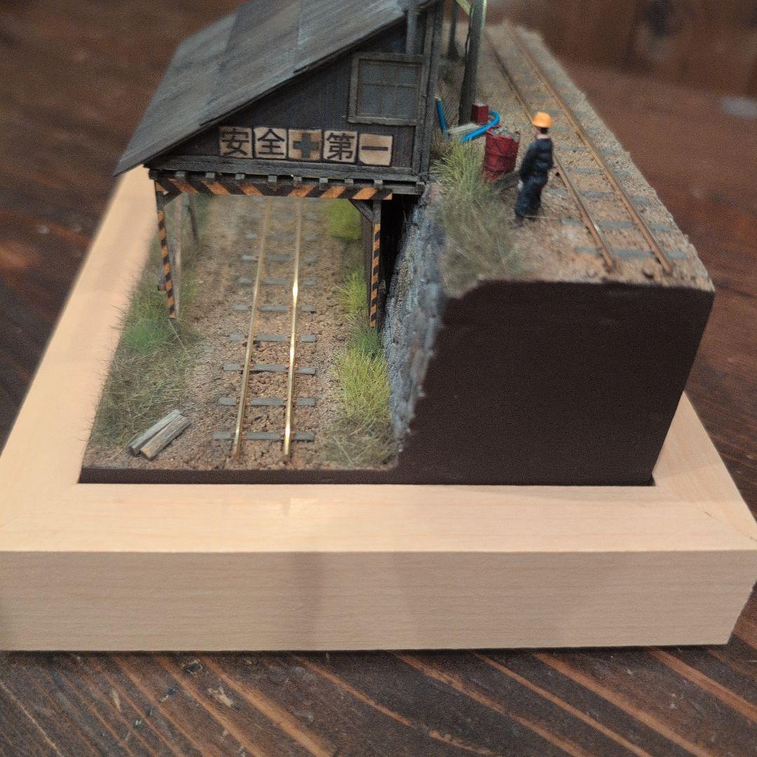 HOゲージ鉄道模型 安全第一の標識付き | 激安通販のイーサプライ