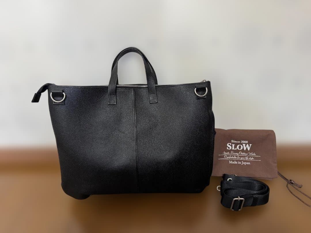 SLOW Traditional water proof helmetbag - メルカリ