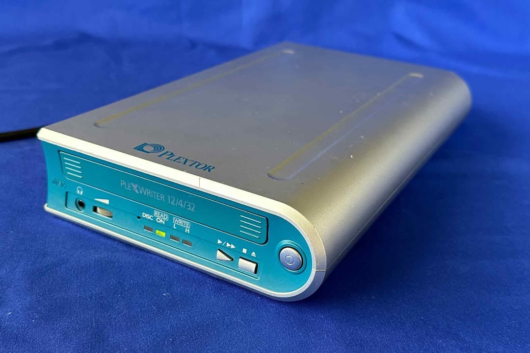 Plextor PX-W124TSe 外付けSCSI CD-RWドライブ - メルカリ