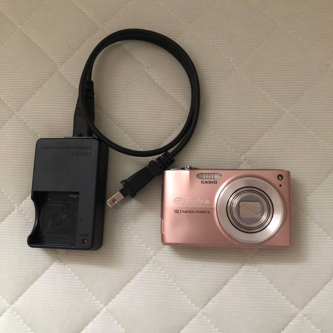 CASIO EXILIM デジタルカメラ 10.1メガピクセル 充電器付き - メルカリ