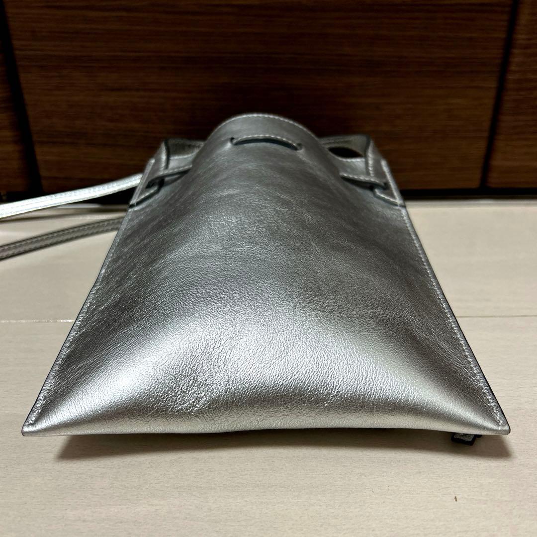 美品 J&Mデヴィッドソン ファロートートバッグミニ シルバー - メルカリ