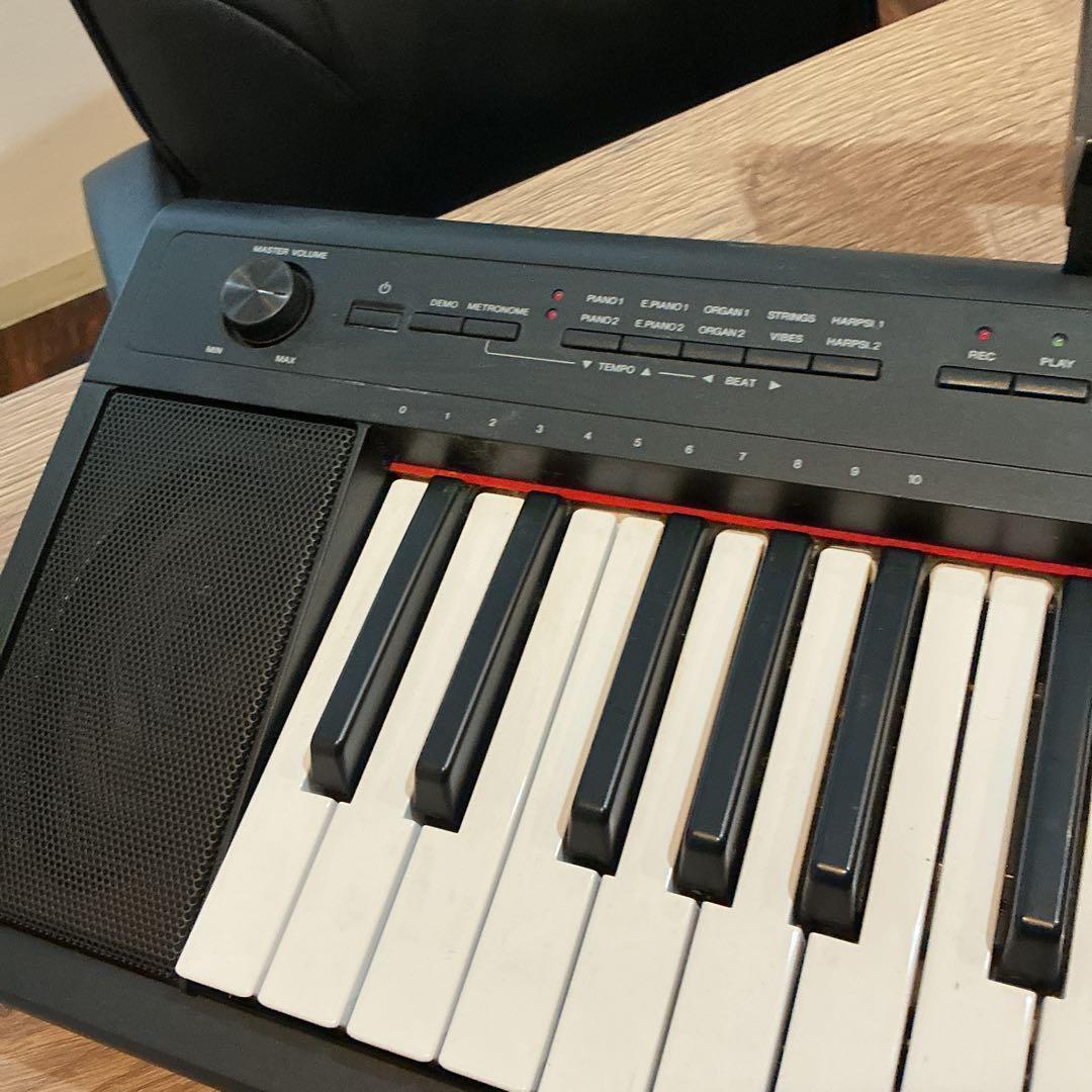 YAMAHA 電子キーボード 2016年製 譜面台・アダプター付き - メルカリ