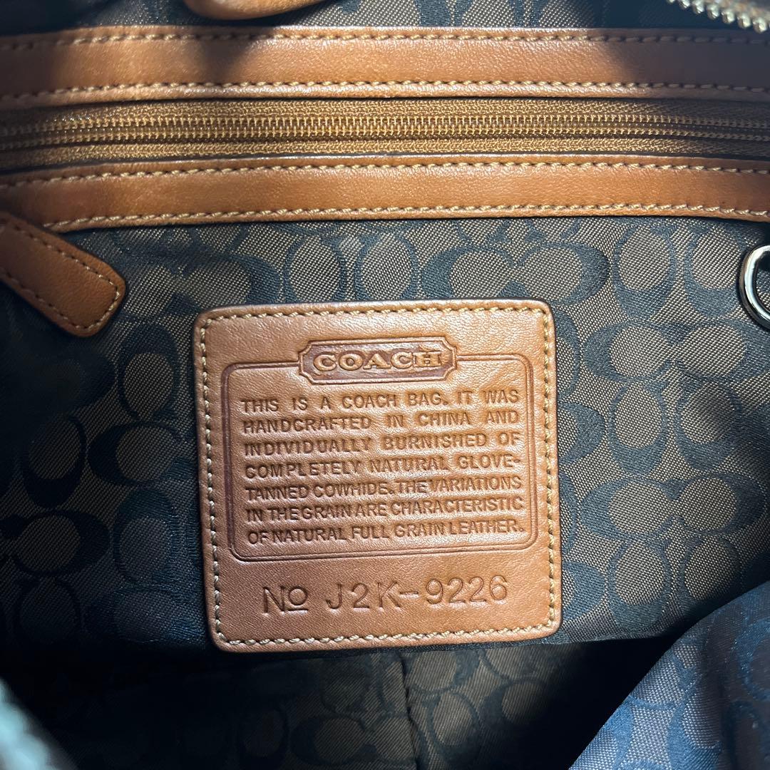 美品】コーチ ワンショルダー エルゴ ホーボー ハーフムーン レザー