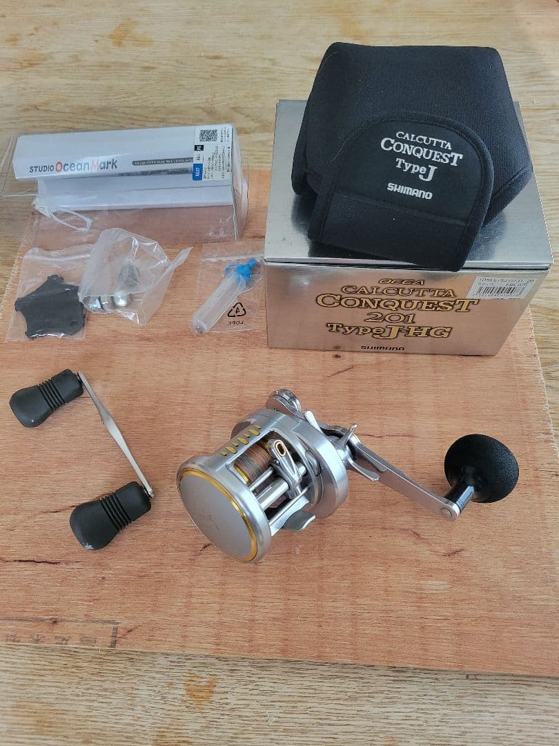 シマノ　カルカッタコンクエスト201 Type J-HG シマノ(SHIMANO) オシア カルカッタ コンクエスト201タイプJ-HG (左