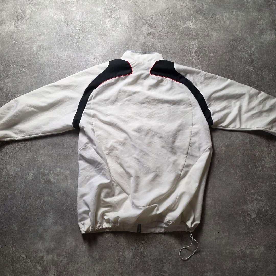 adidasアディダスリヴァプールナイロンジャケットドローコード刺繍ロゴ