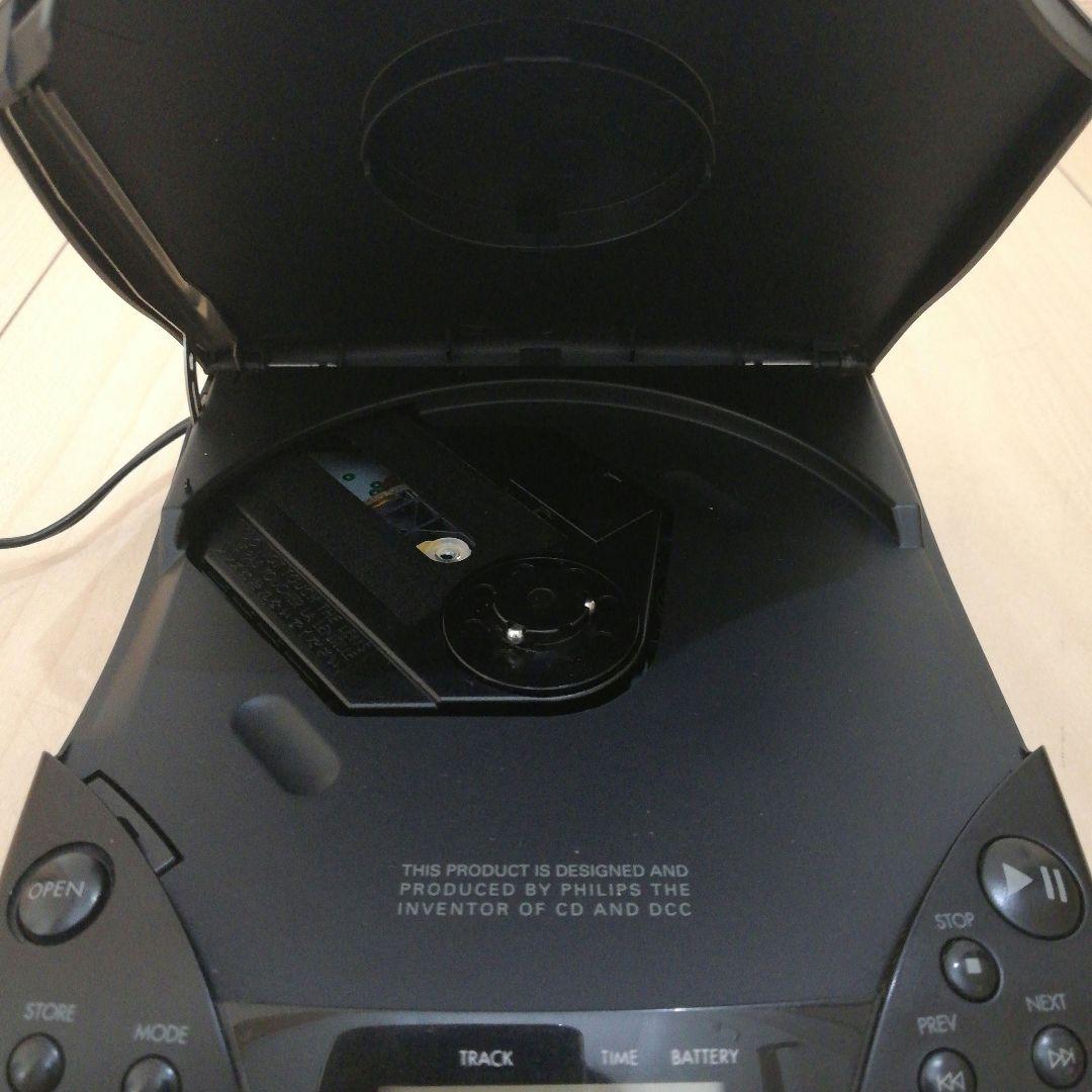 PHILIPS ポータブルCDプレーヤー AZ6821 - メルカリ