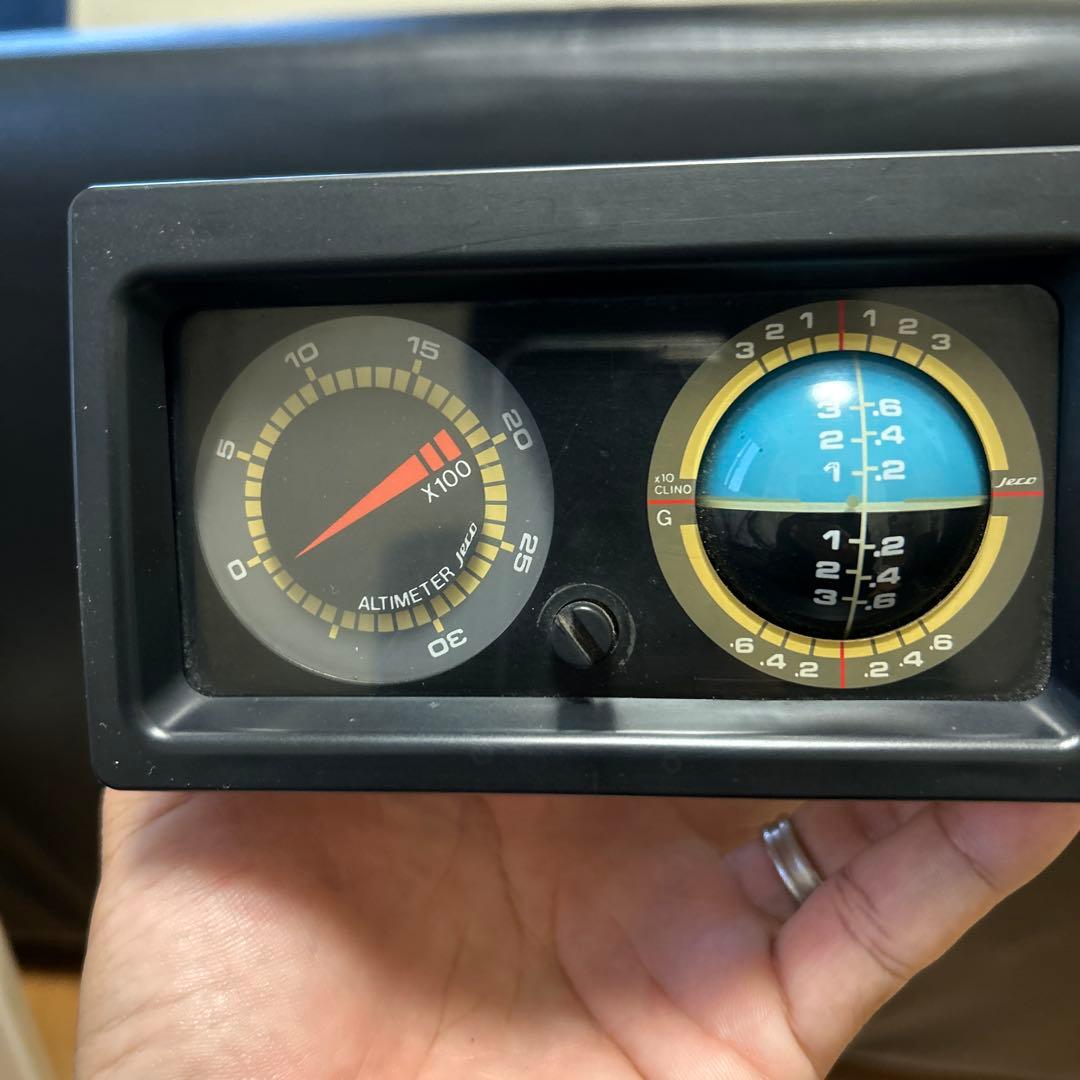 JA11ジムニー純正オプションアナログ時計 傾斜計セット - メルカリ