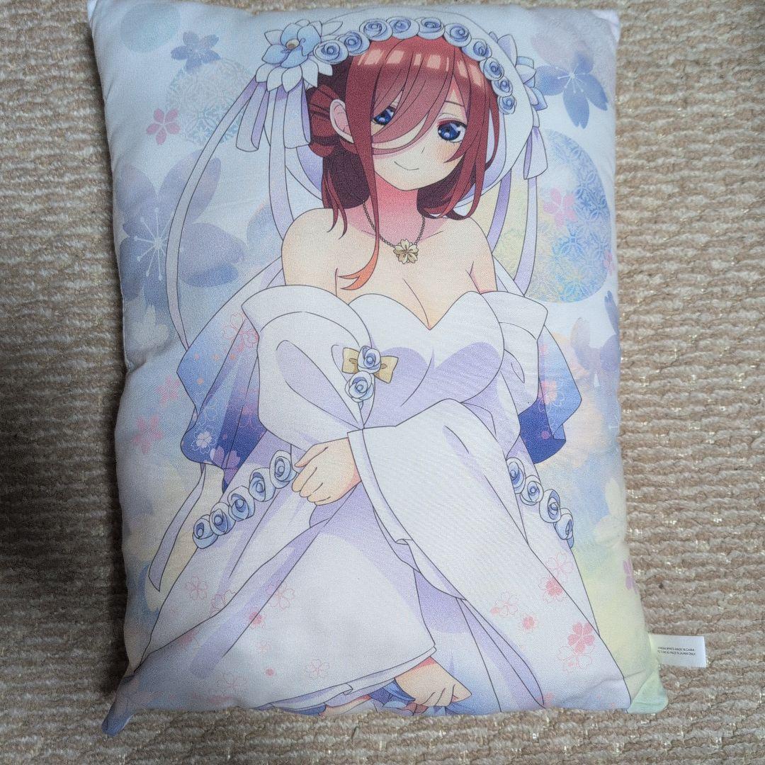 中野三玖まとめセット グッズセット フィギュア クッション バッジ