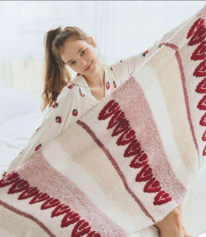 希少☆ジェラートピケ☆ PARIYA ショートケーキブランケット - メルカリ