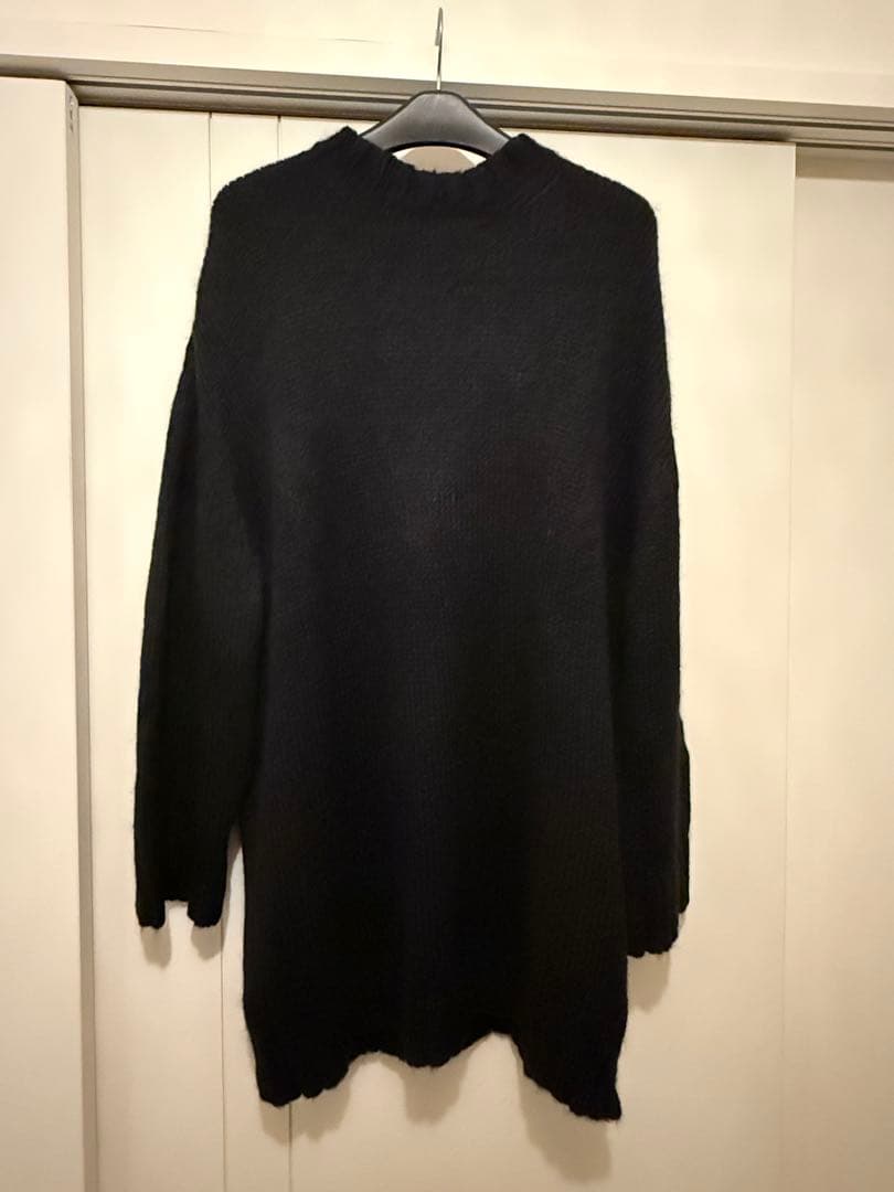 JW ANDERSON 黒 オーバーサイズ セーター Uniqlo and JW ANDERSON☆ | 日々是ファッション。