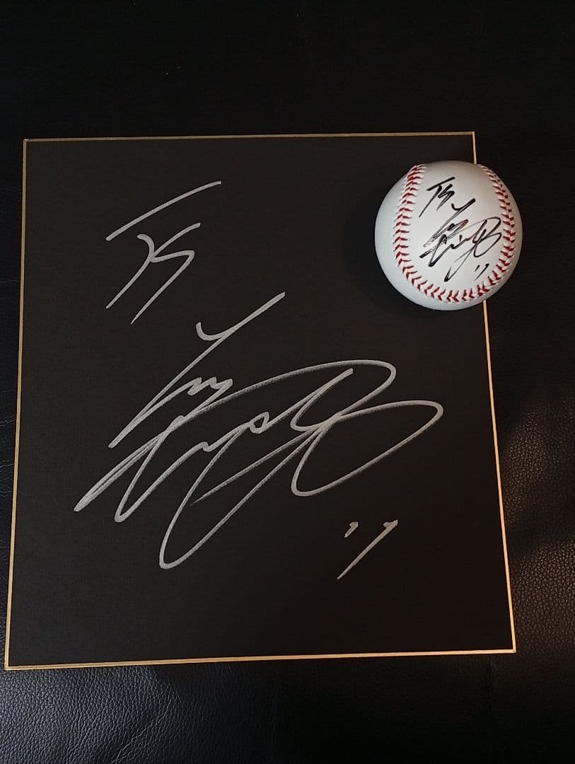 大谷翔平　直筆サイン色紙＋直筆サインボール　日本ハムファイターズ時代 大谷翔平 直筆サインボール 日本ハムファイターズ時代 - メルカリ