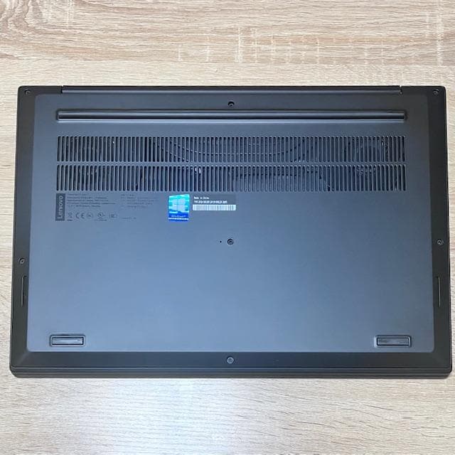 《極美品級》モバイルワークステーション！Lenovo ThinkPad P1