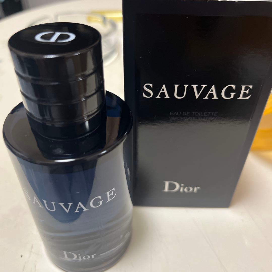 香水(男性用) Dior Sauvage Eau de Toilette 100ml NEW *** Dior Sauvage 3.4 oz / 100 ml Eau de Toilette EDT Spray NEW
