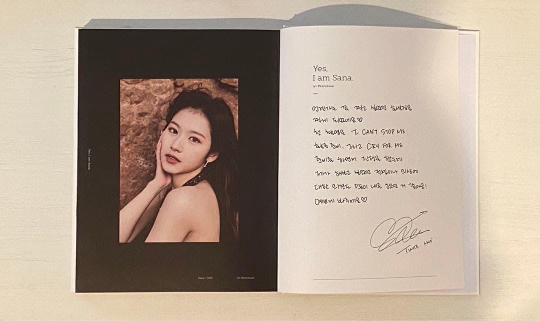 TWICE サナ 写真集 Yes, I am Sana. ホワイト ver. - メルカリ