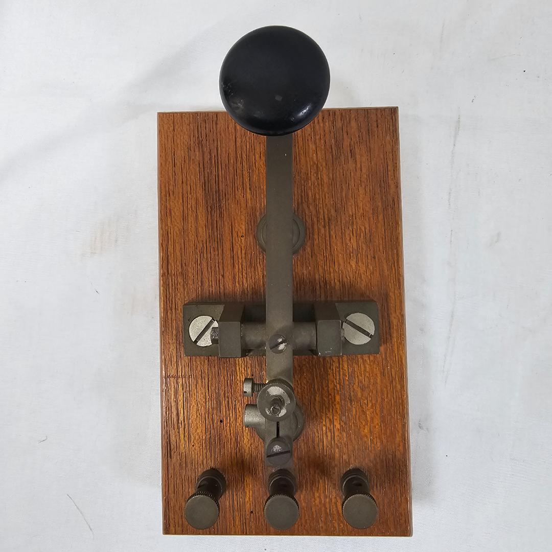 アンティーク】電鍵 モールス信号機 レトロ 骨董品 - メルカリ