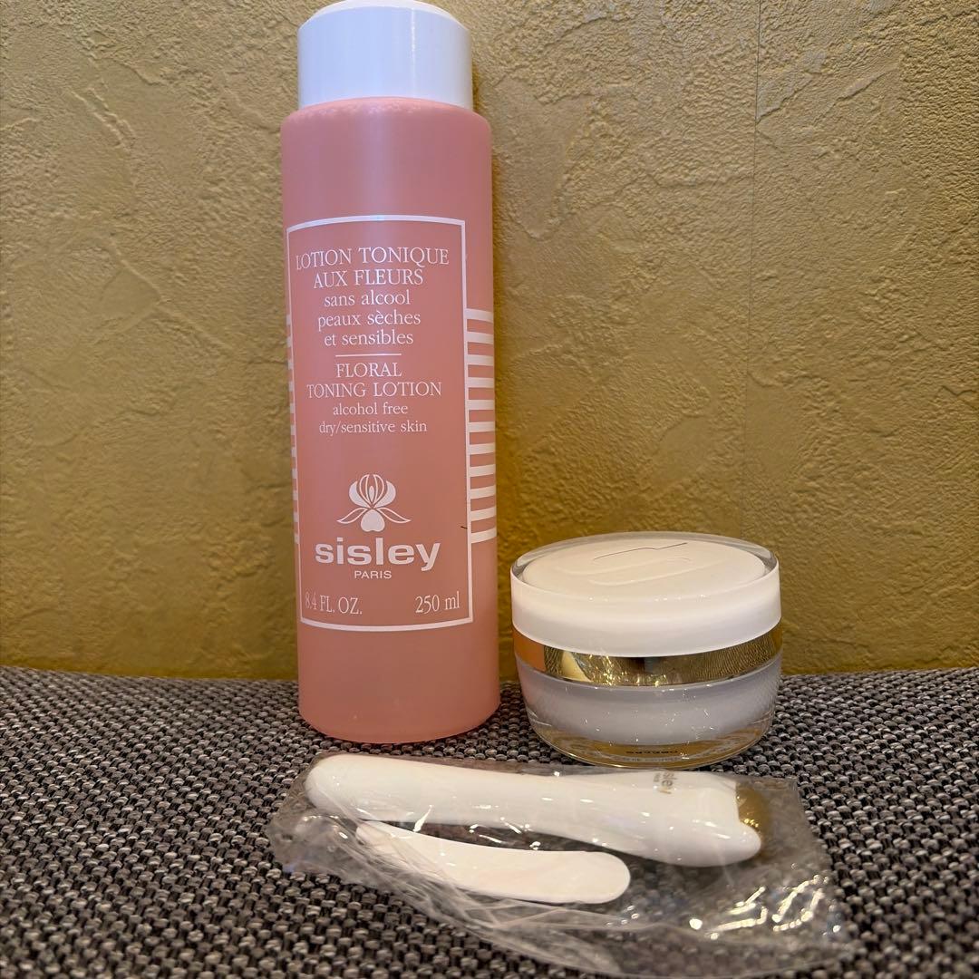 sisley フローラルトーニングローション 250mlアイクリームセット SISLEY（シスレー） 【並行輸入品】 ボタニカル フローラルトーニング