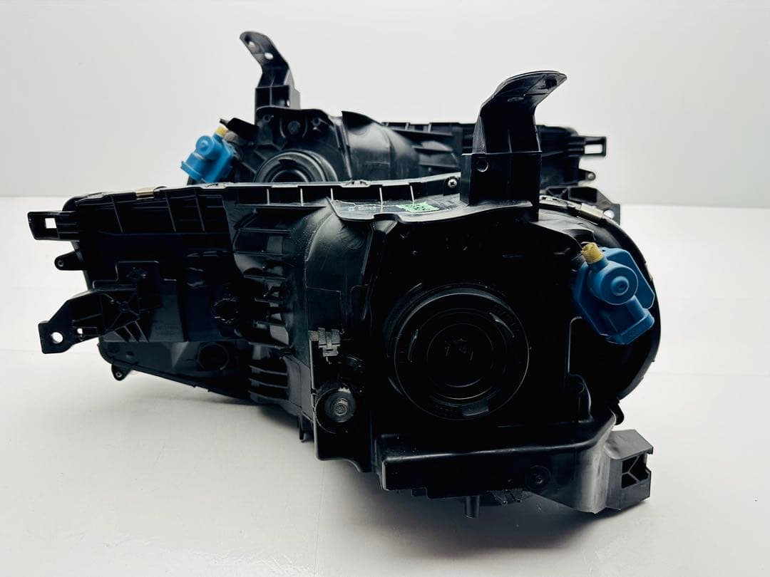 日産 キューブ ヘッドライト ヘッドランプ ハロゲン STANLEY P8190