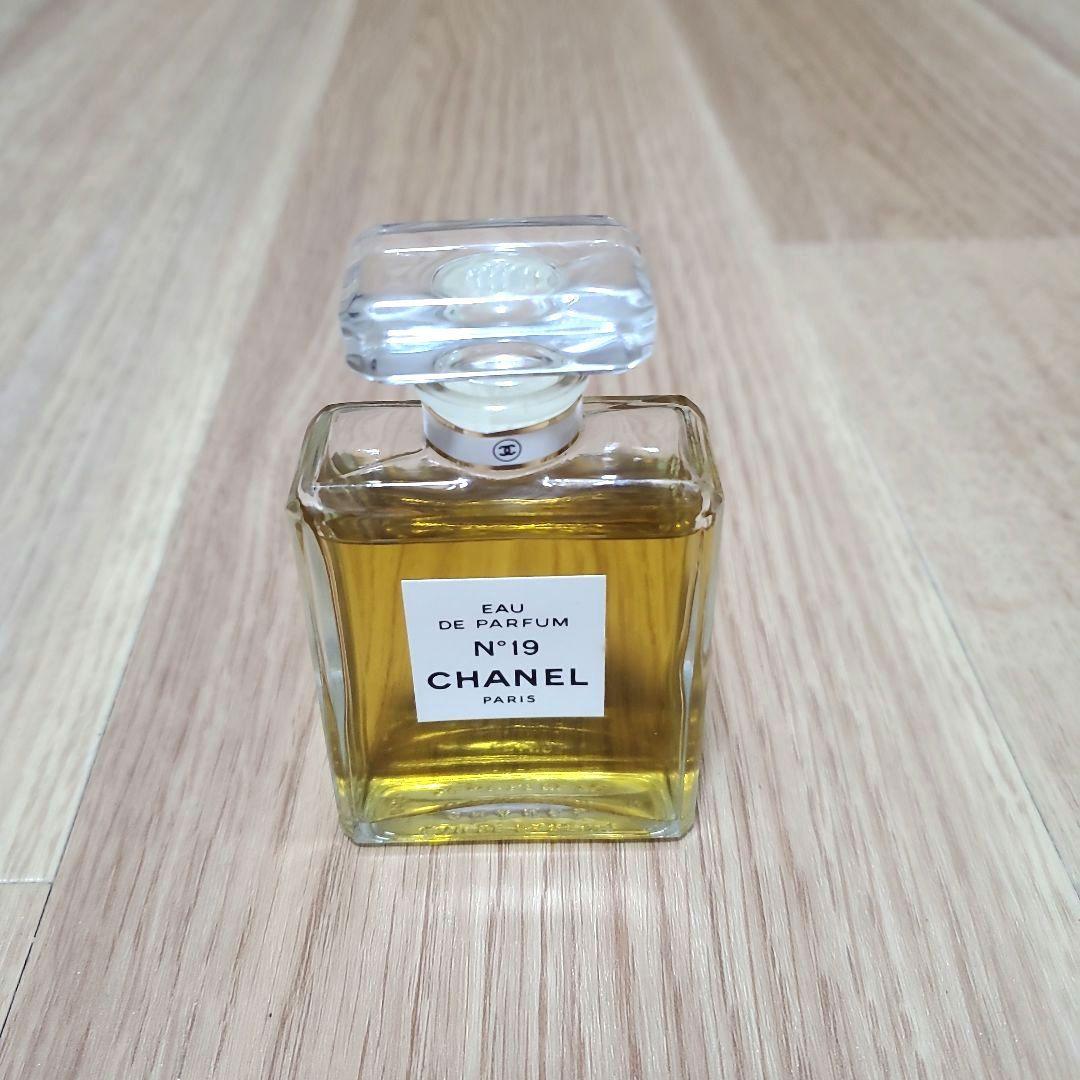 CHANEL シャネル 香水 n°19 オードパルファム 50ml - メルカリ