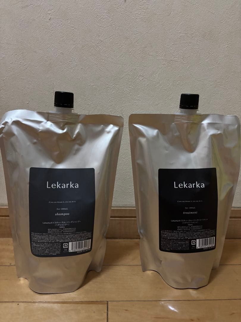 新品未開封 Lekarka シャンプー& トリートメント各1000ml