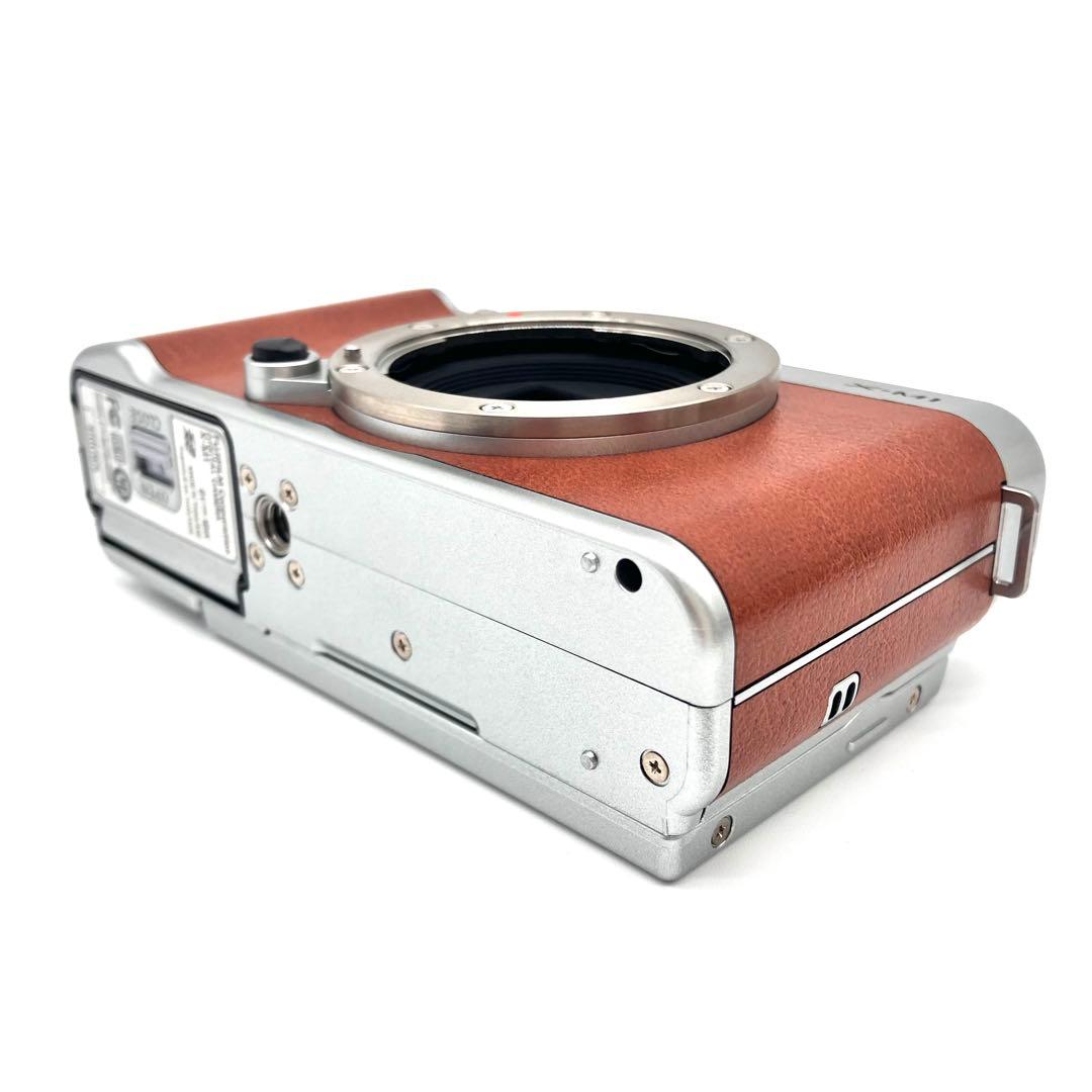 美品 Fujifilm X-M1 16-50mm F3.5-5.6 OIS