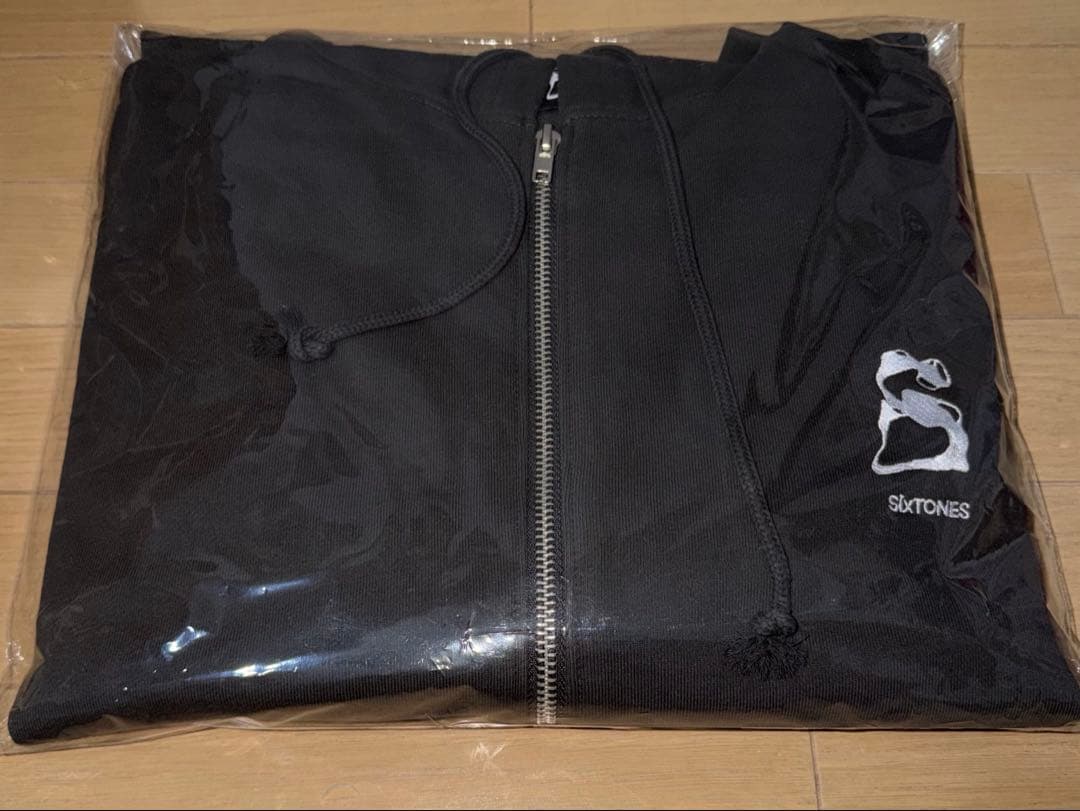 SixTONES MILESixTONESパーカー - メルカリ